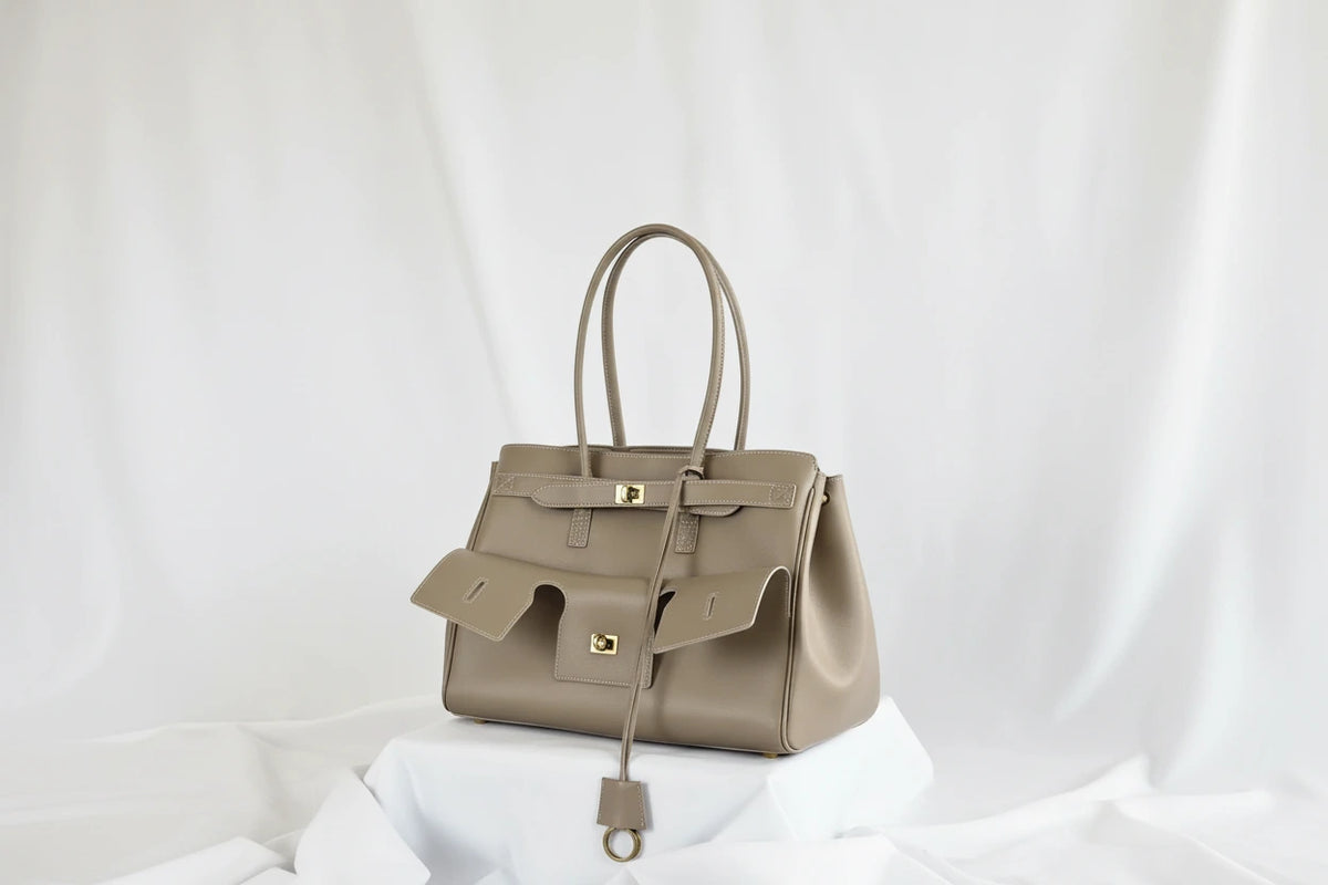 <h4>Geantă din piele naturală 3 în 1 – model transformabil<br/><br/></h4>