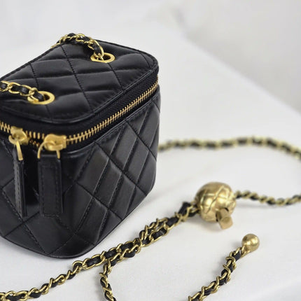 Geantă Mini Noir Quilted din 100% Piele Naturală
