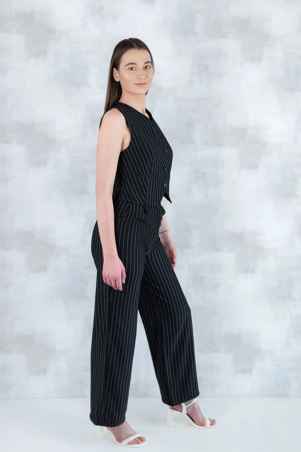 Compleu Negru în Dungi – Vestă și Pantaloni 5001-010 - NIZIA