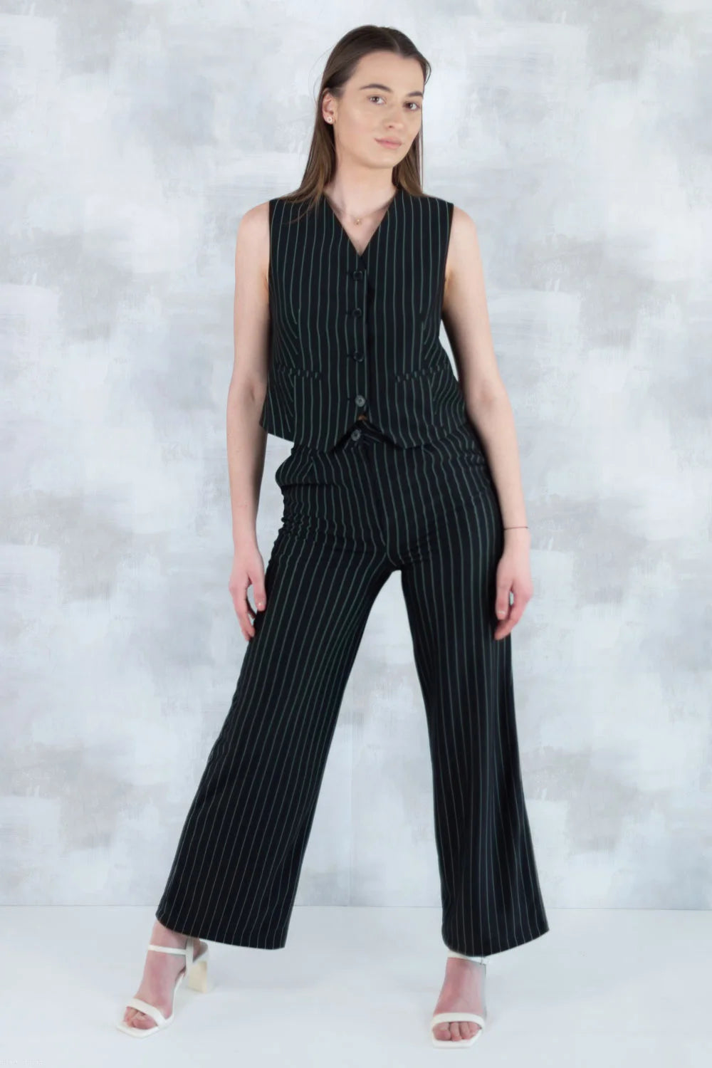 Compleu Negru în Dungi – Vestă și Pantaloni 5001-010 - NIZIA