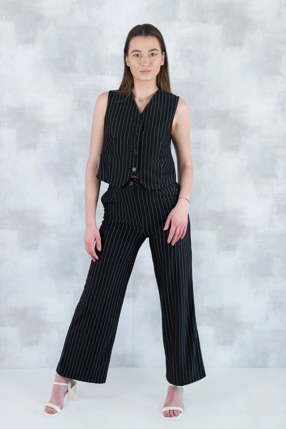 Compleu Negru în Dungi – Vestă și Pantaloni 5001-010 - NIZIA