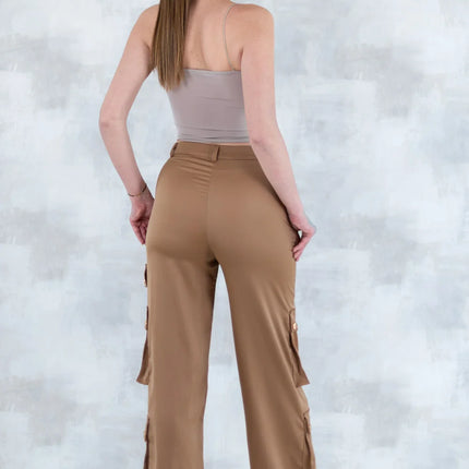 Pantaloni maro cu buzunare laterale și aspect satinat 8002-013 - NIZIA