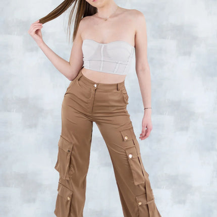 Pantaloni maro cu buzunare laterale și aspect satinat 8002-013 - NIZIA