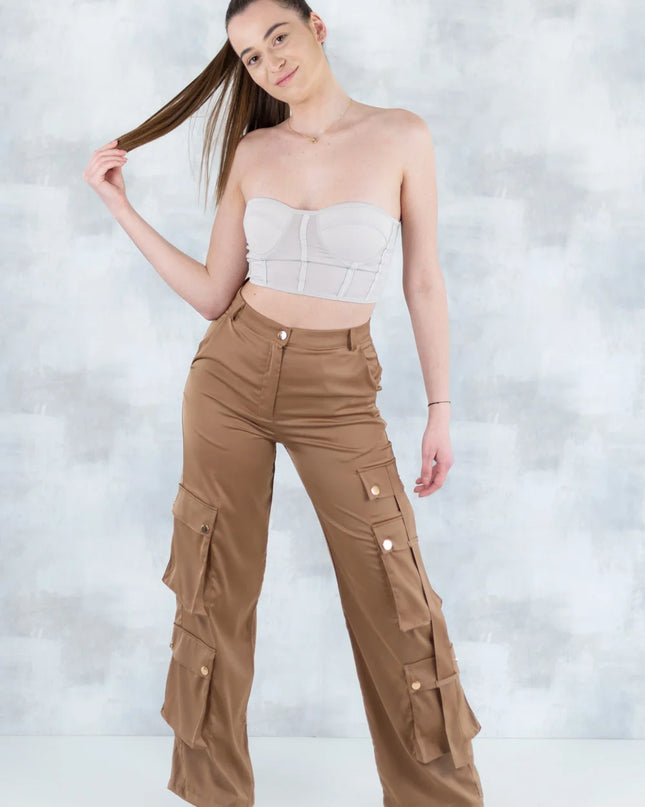 Pantaloni maro cu buzunare laterale și aspect satinat 8002-013 - NIZIA