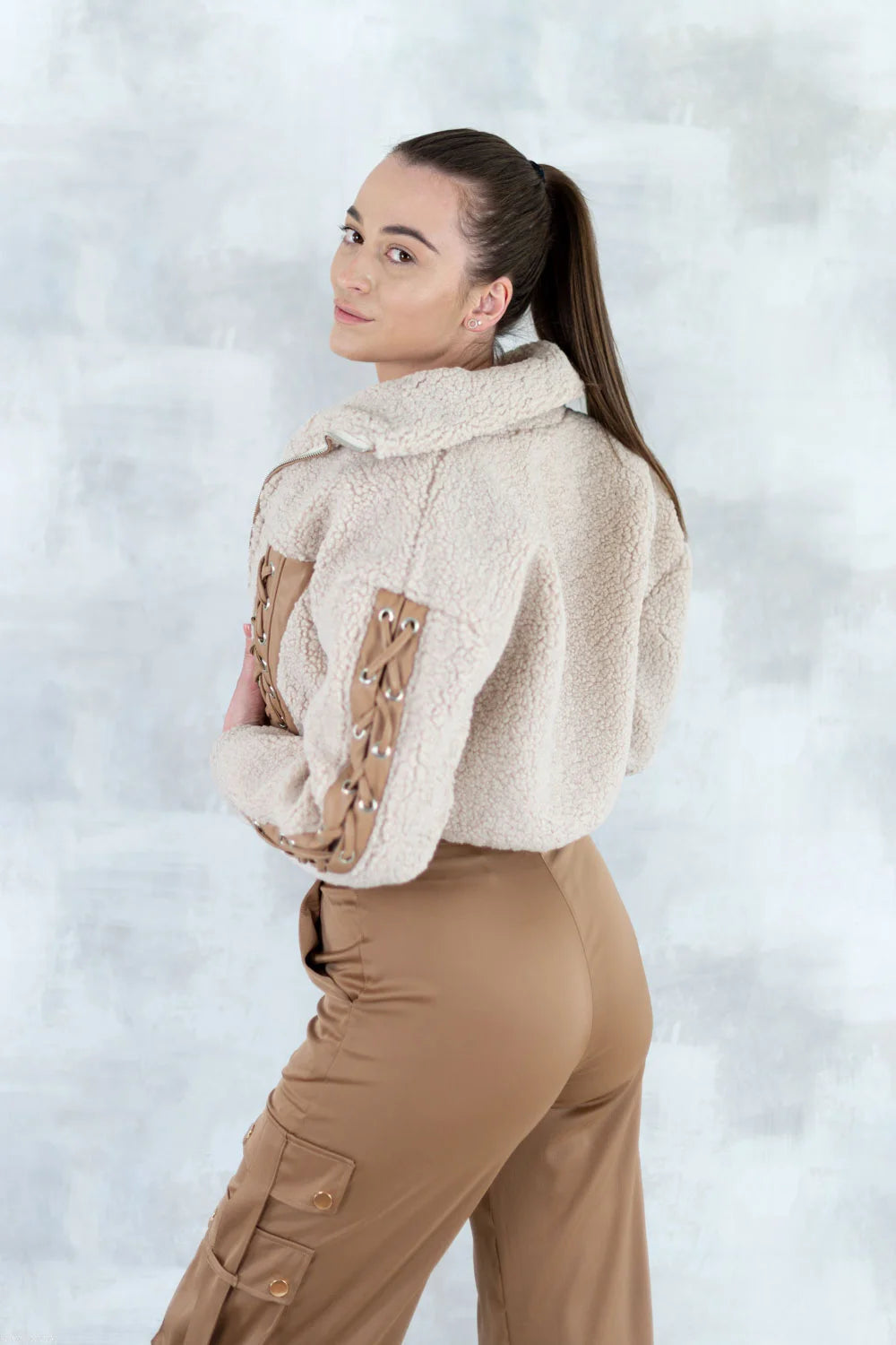 Jachetă bej cropped 7005-018 - NIZIA