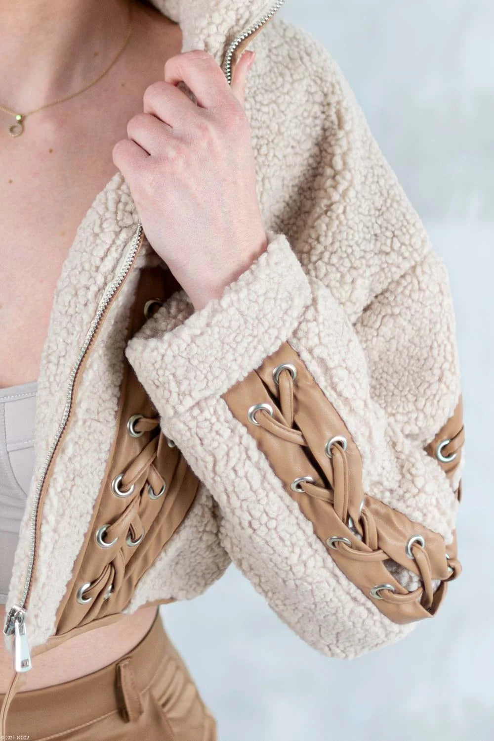 Jachetă bej cropped 7005-018 - NIZIA