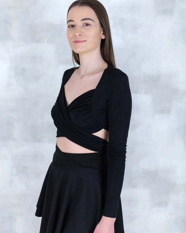 Top crop drapat negru - feminitate și lejeritate în mișcare 12018-017 - NIZIA