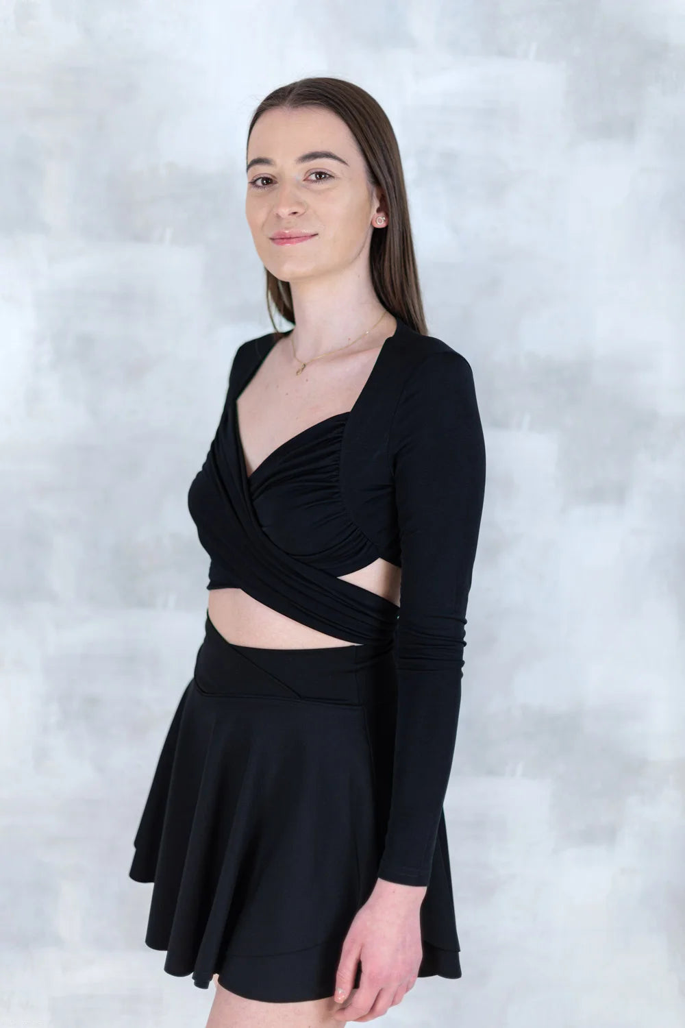 Fustă neagră evazată – croi lejer 6003-011 - NIZIA