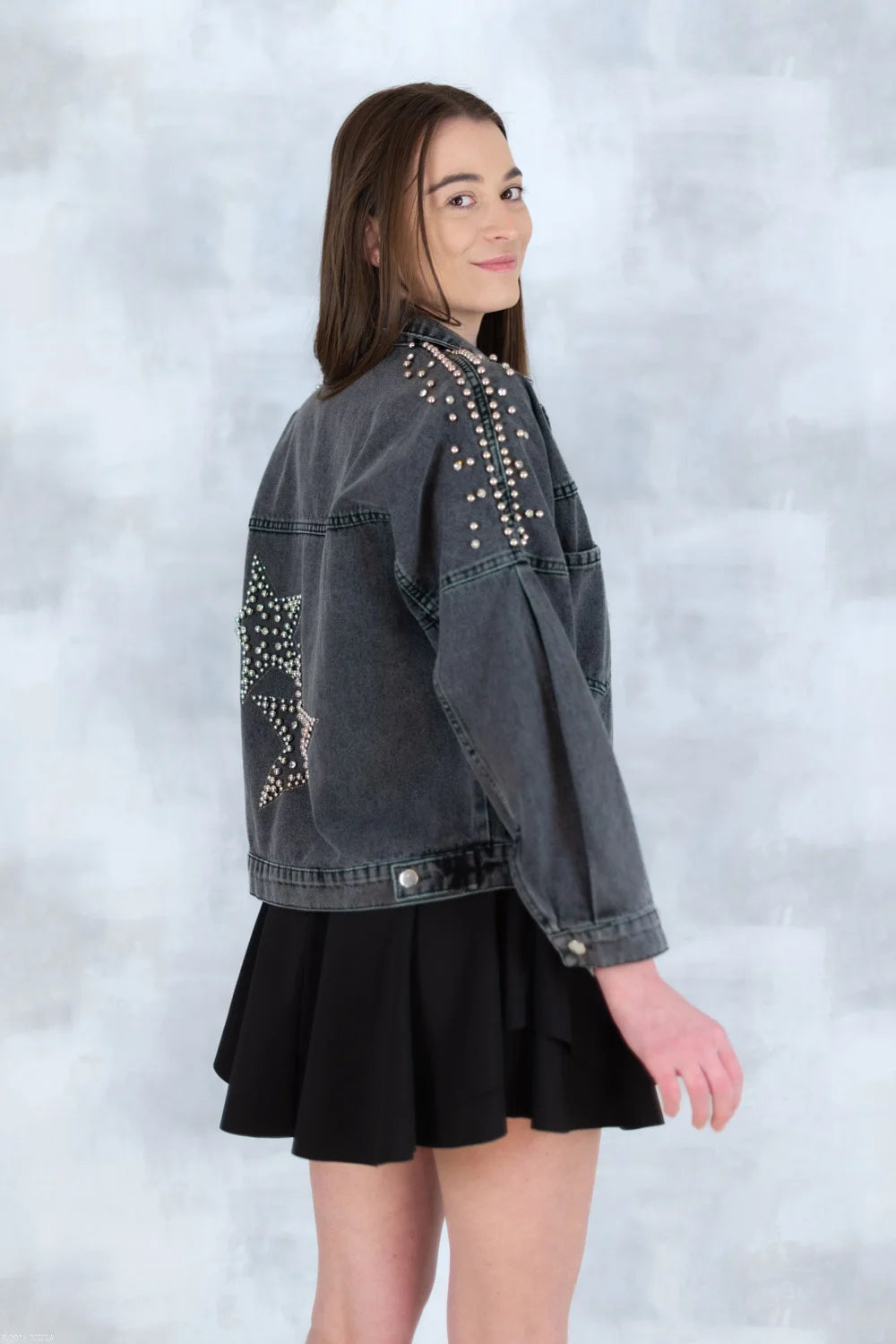 Jachetă denim  cu aplicații stea – negru - Statement Urban 7003-012 - NIZIA