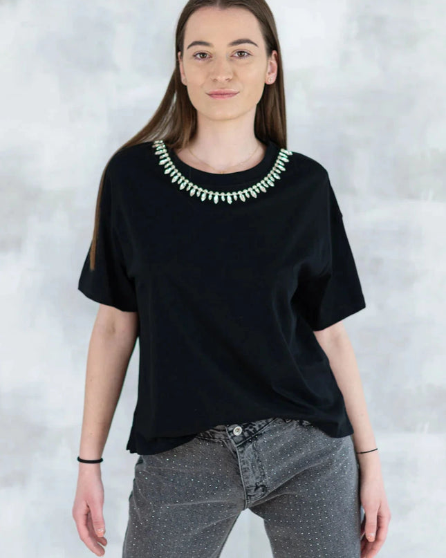 Tricou negru cu aplicații din pietre mari tip colier 12014-017 - NIZIA