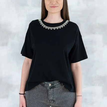 Tricou negru cu aplicații din pietre mari tip colier 12014-017 - NIZIA