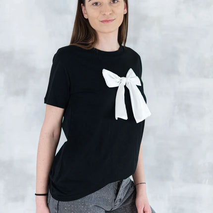 Tricou negru cu fundiță albă 12015-017 - NIZIA
