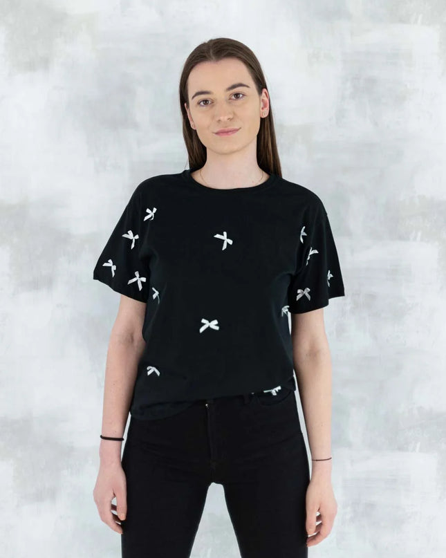 Tricou negru cu fundițe albe 12004-017 - NIZIA