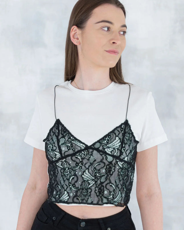 Tricou alb cu aplicații din dantelă 12026-017 - NIZIA