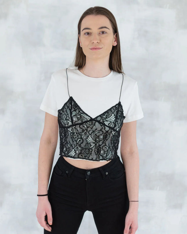 Tricou alb cu aplicații din dantelă 12026-017 - NIZIA