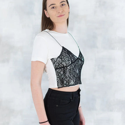Tricou alb cu aplicații din dantelă 12026-017 - NIZIA