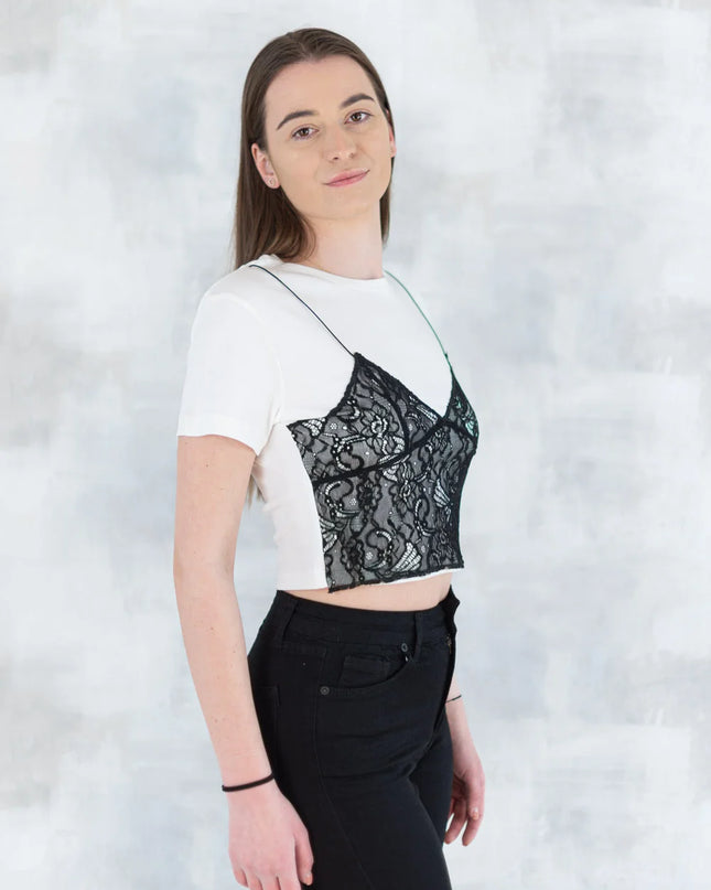 Tricou alb cu aplicații din dantelă 12026-017 - NIZIA