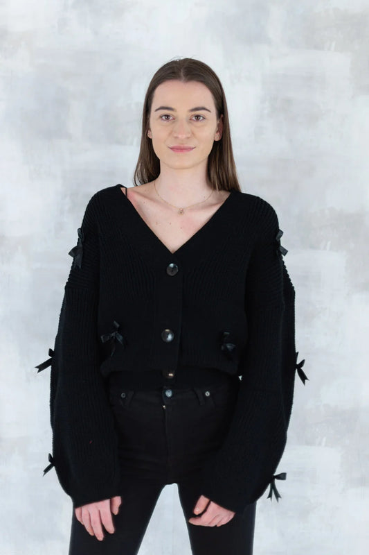 Cardigan chic cu fundițe aplicate - negru 4001-009 - NIZIA