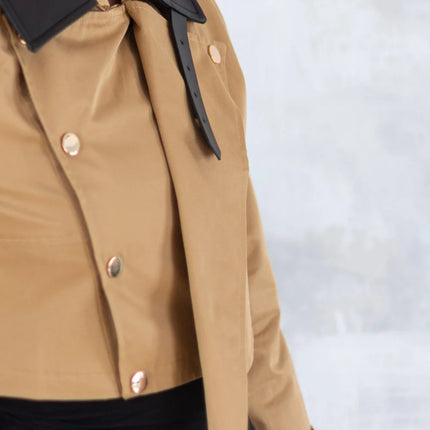 Jachetă scurtă camel cu guler negru 7009-012 - NIZIA