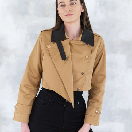 Jachetă scurtă camel cu guler negru 7009-012 - NIZIA