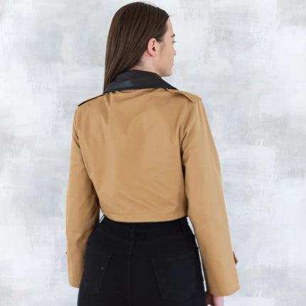 Jachetă scurtă camel cu guler negru 7009-012 - NIZIA
