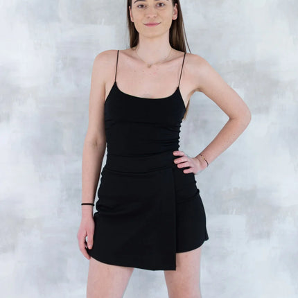 Fustă pantalon neagră – confort și stil într-o singură piesă 6001-011 - NIZIA