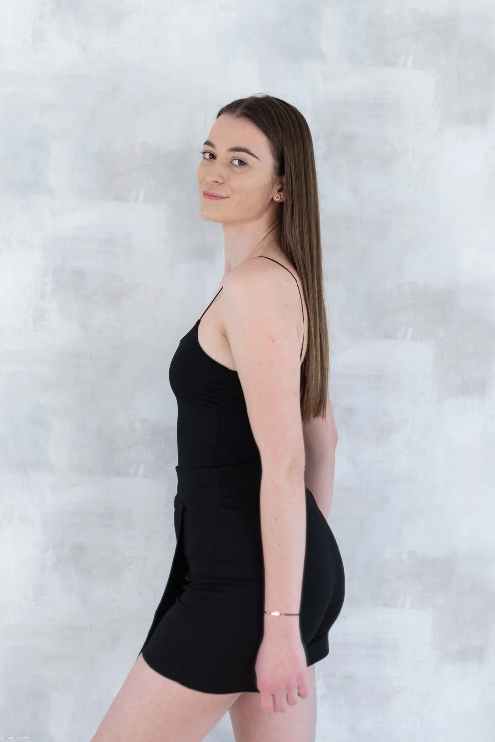 Fustă pantalon neagră – confort și stil într-o singură piesă 6001-011 - NIZIA