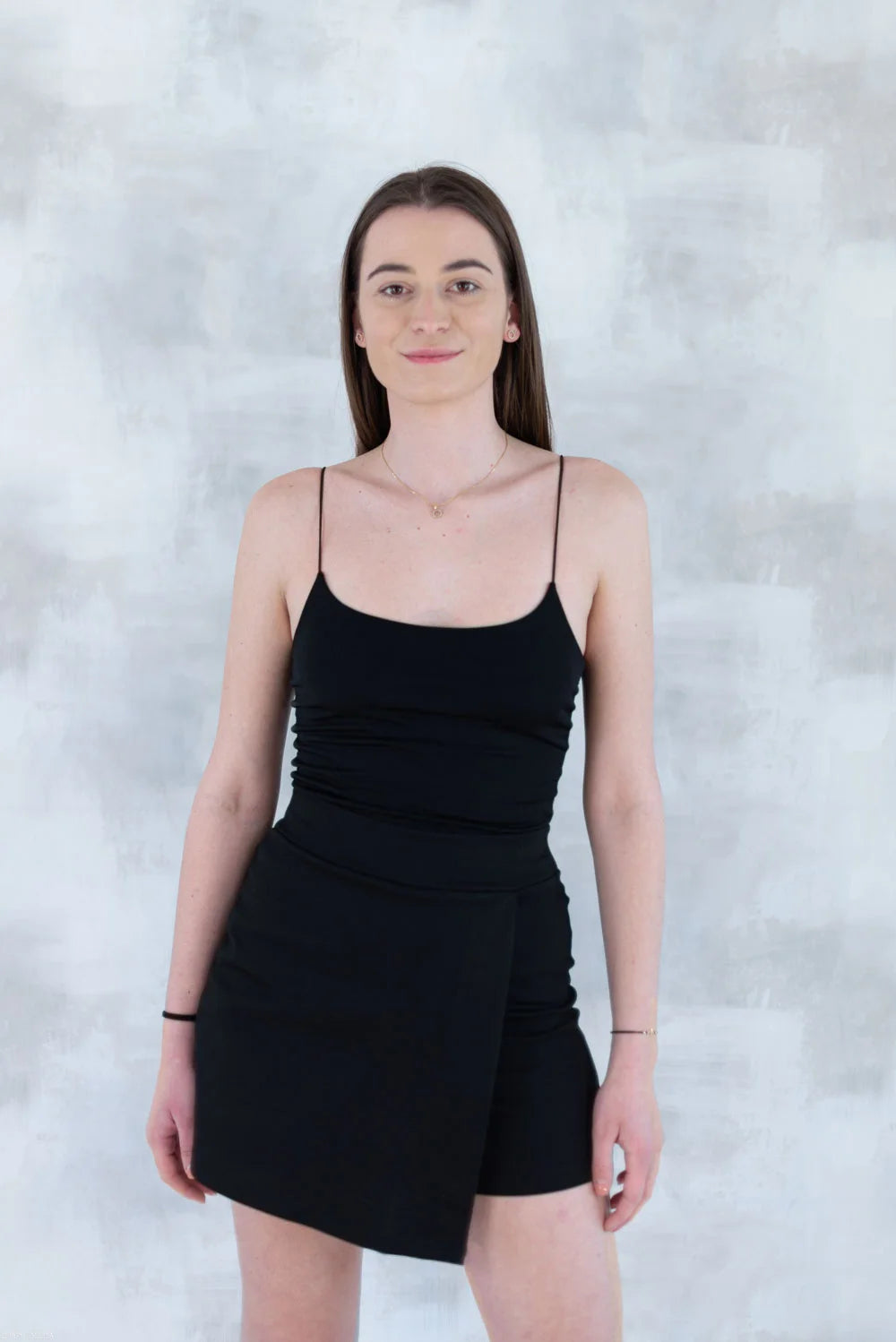 Fustă pantalon neagră – confort și stil într-o singură piesă 6001-011 - NIZIA