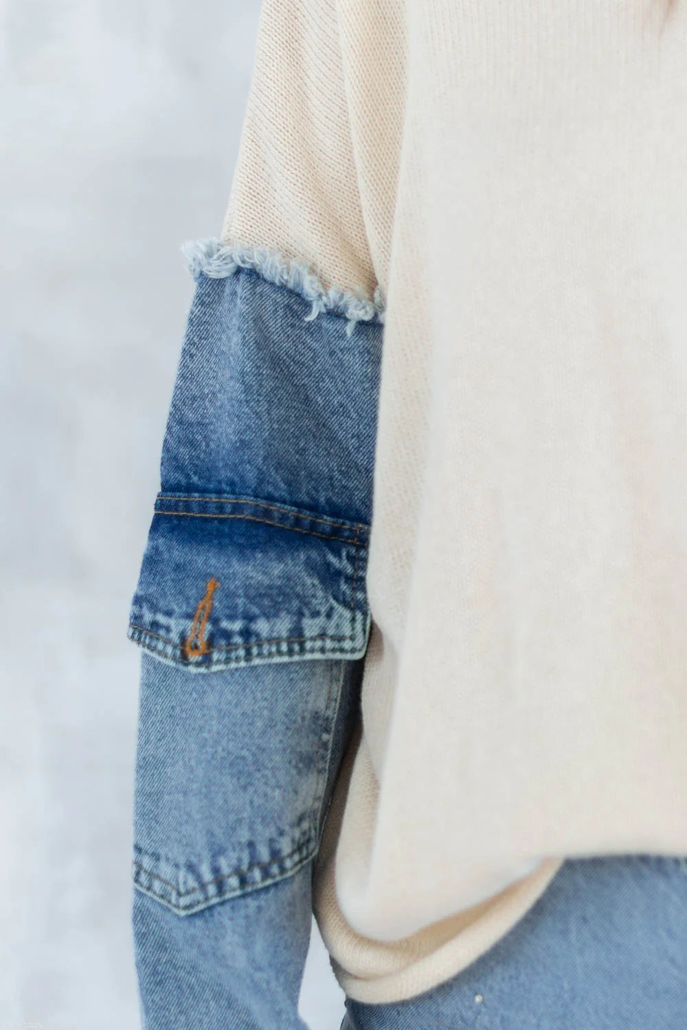 Bluză bej cu detalii denim 2001-007 - NIZIA