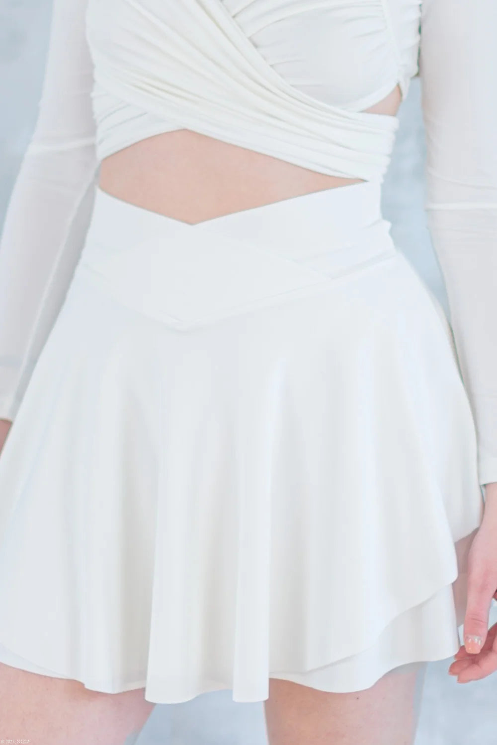 Fustă albă evazată - croi lejer 6002-011 - NIZIA