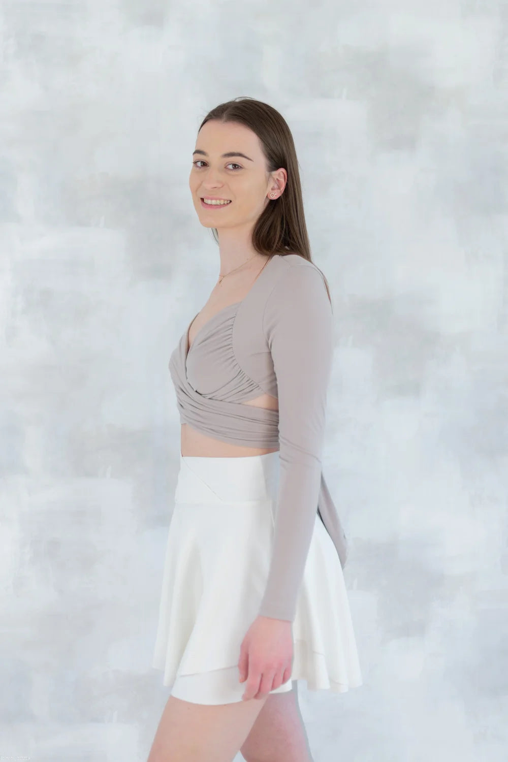 Top crop drapat crem - feminitate și lejeritate în mișcare 12020-017 - NIZIA