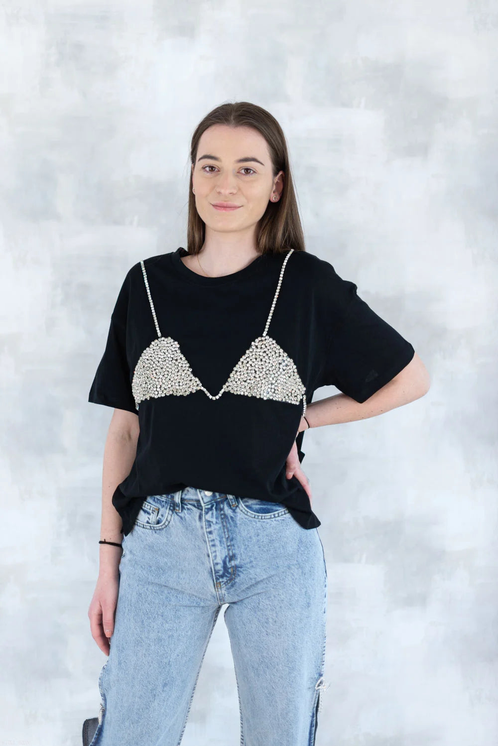 Tricou negru cu aplicație 3D - 