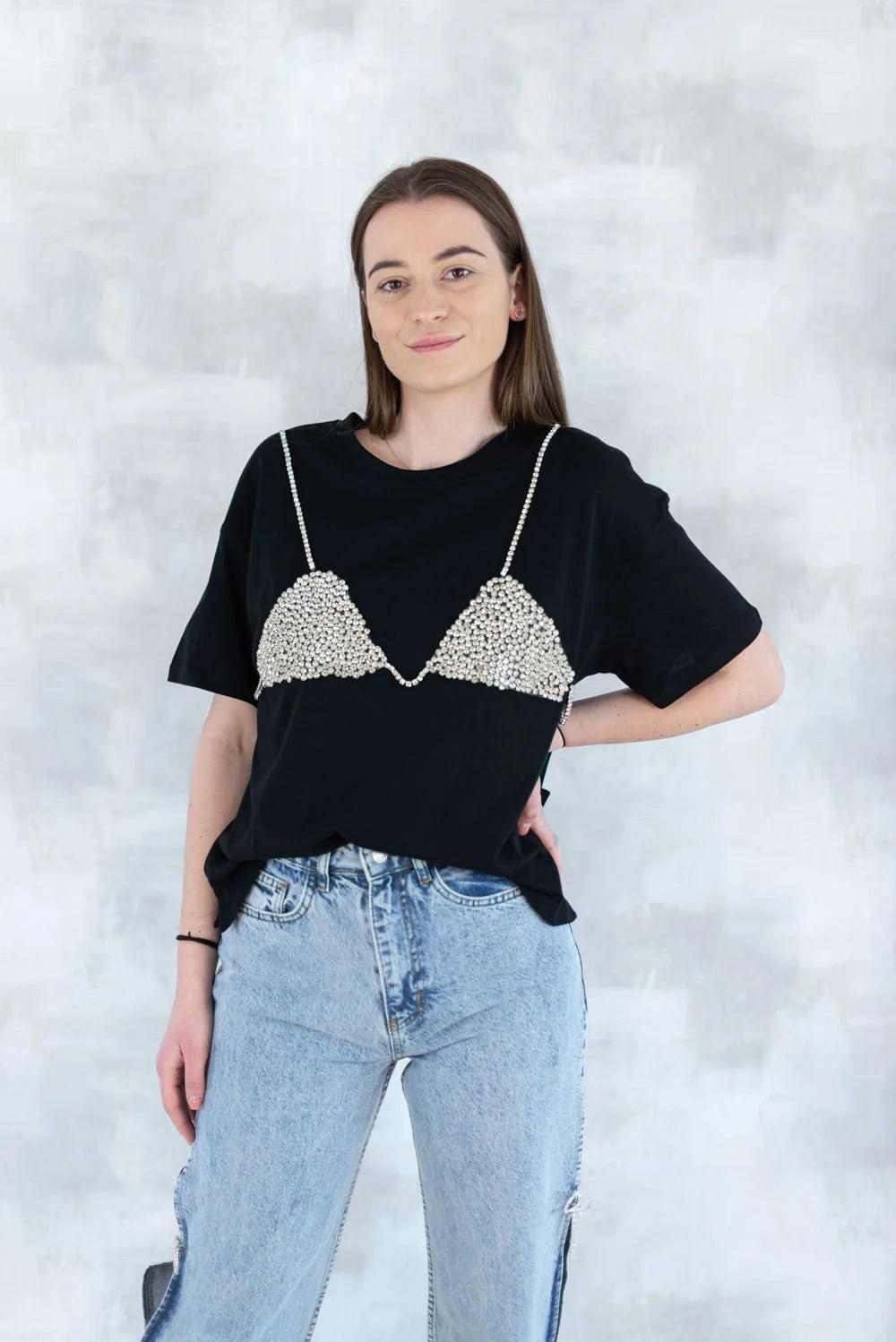 Tricou negru cu aplicație 3D - 