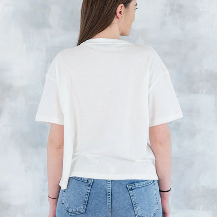 Tricou alb cu aplicații tip colier 12011-017 - NIZIA