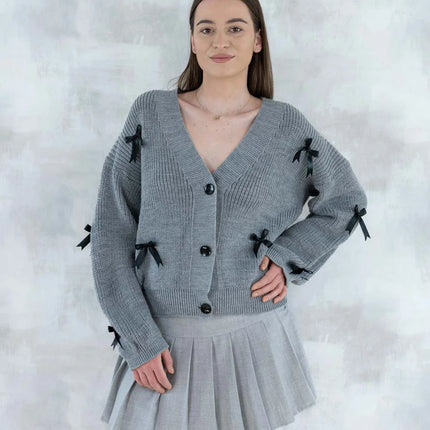 Cardigan chic cu fundițe applicate-gri deschis 4002 - NIZIA