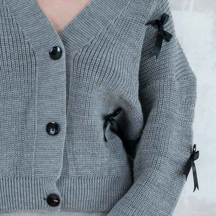 Cardigan chic cu fundițe applicate-gri deschis 4002 - NIZIA