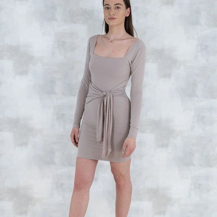 Rochie bej cu efect modelator 10004 - NIZIA