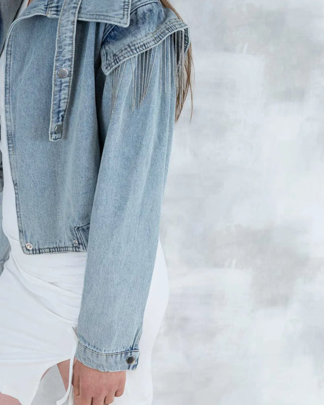 Jachetă crop denim cu detalii metalice 7008 - NIZIA