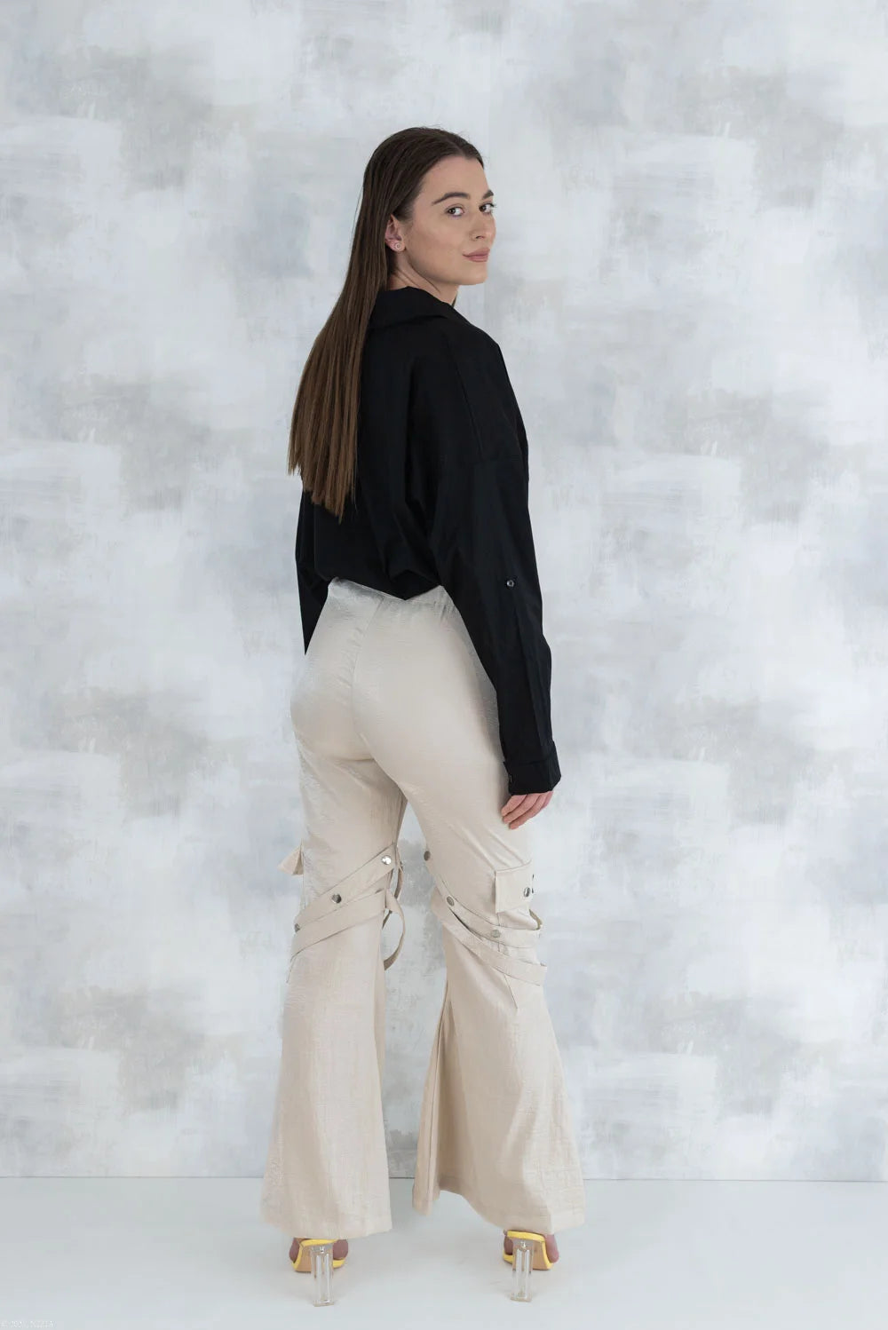 Set 3 Piese urban neutral – Cămașă neagră, bluză asimetrică și pantaloni lungi 5004-010 - NIZIA