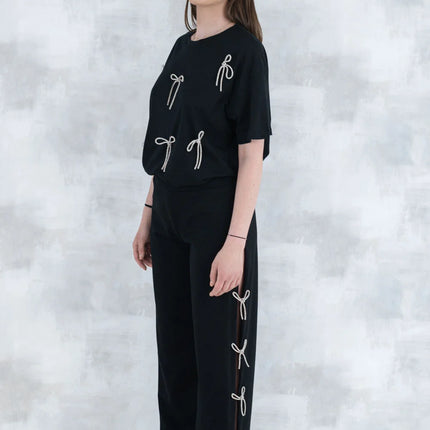 Compleu chic negru cu fundite – tricou&pantaloni 5012 - NIZIA