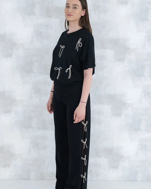 Compleu chic negru cu fundite – tricou&pantaloni 5012 - NIZIA