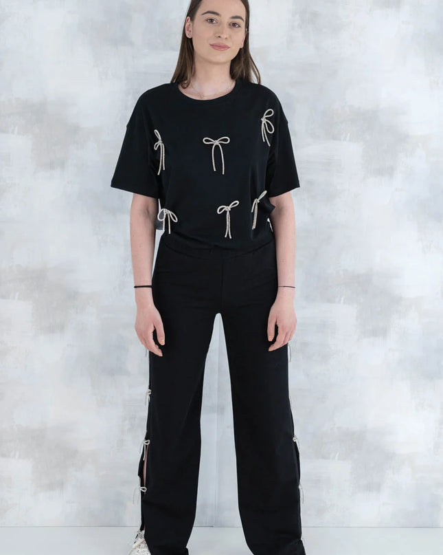 Compleu chic negru cu fundite – tricou&pantaloni 5012 - NIZIA