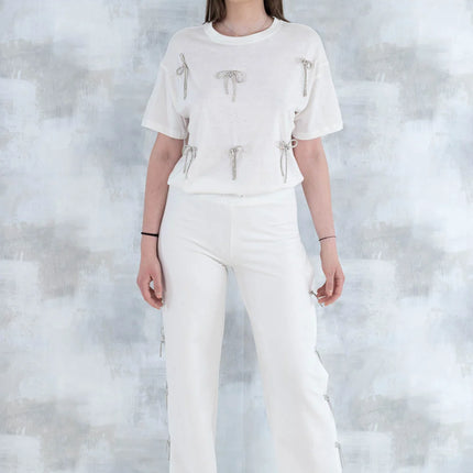 Compleu chic alb cu fundite – tricou&pantaloni 5011 - NIZIA