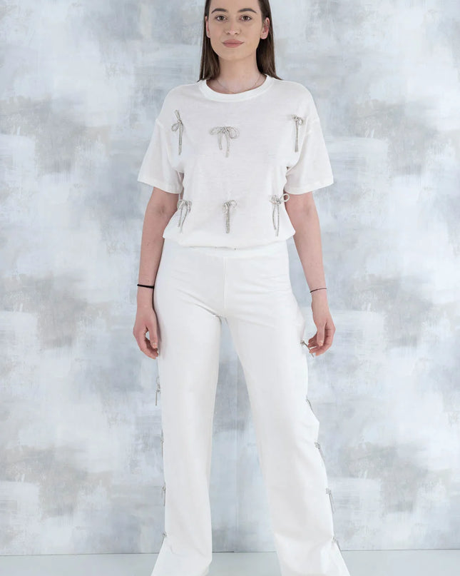 Compleu chic alb cu fundite – tricou&pantaloni 5011 - NIZIA