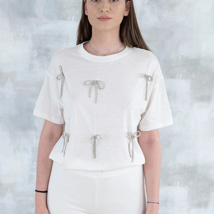 Compleu chic alb cu fundite – tricou&pantaloni 5011 - NIZIA