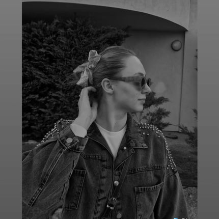 Denim negru cu detalii care se văd instant ✨
